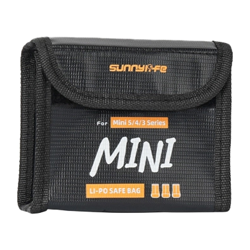 Etui on the Mini 5 Pro's Sunnylife battery (on 3 batteries)
